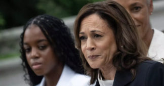 Progressive lawmakers endorse Harris, pro-Palestinian groups hold out