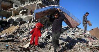 Palestinians Dig 68 More Bodies Out of Gaza Rubble, Raising Death Toll